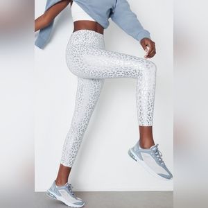 Fabletics White Leopard Print Leggings